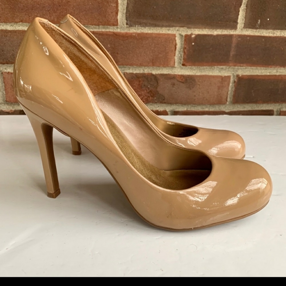 Jessica Simpson Calie leather heeled pump